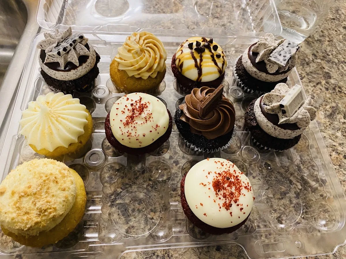 Frostings Cakeshop