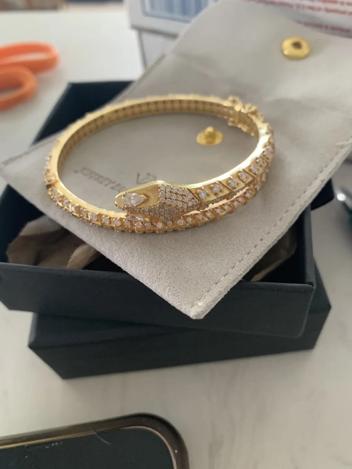 Jeffrey Burroughs Fine Jewelry + Design Studio, selected for the 2026 Asheville wedding guide