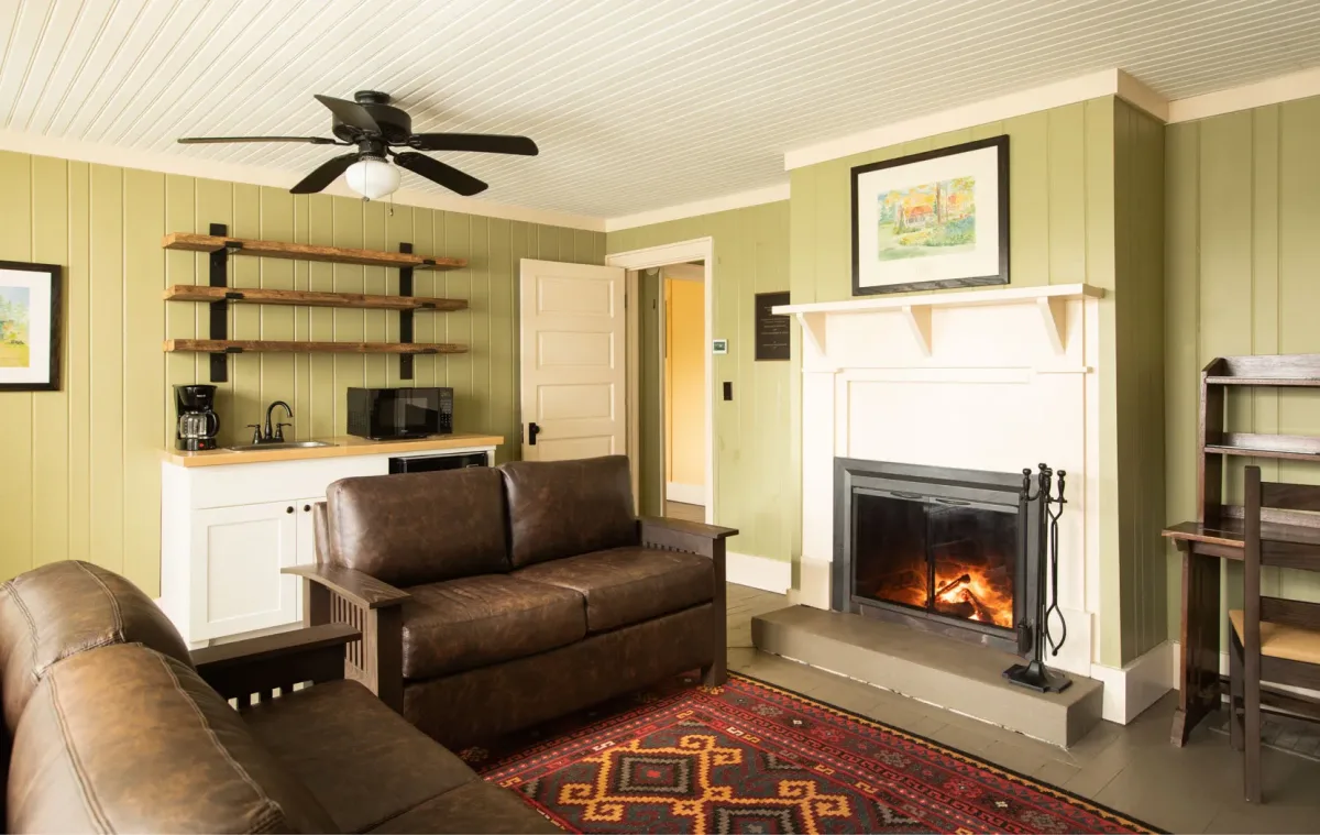 Kanuga Inn and Lodging