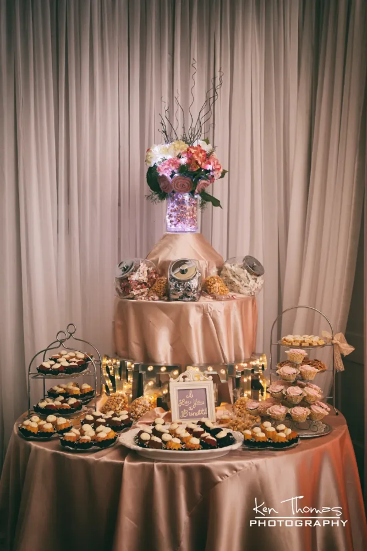 Ken Thomas Wedding and Portrait Photography
