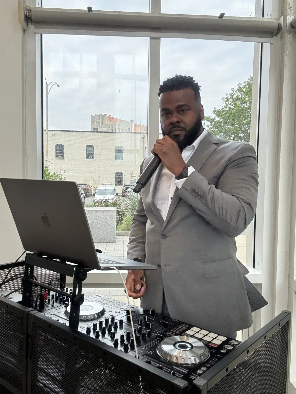Mr. Magnum Music