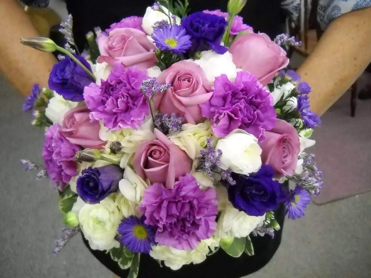 White Rose Florals